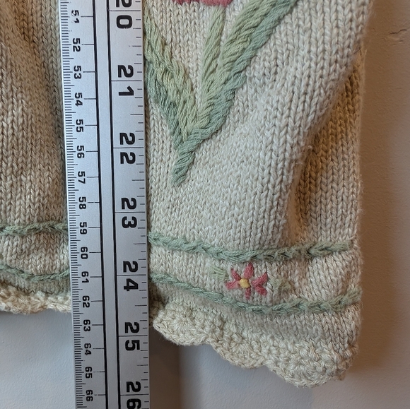 Vintage Francisca L (16-18) Button Up Cream Knit Floral Embroidered Vest - Picture 9 of 10